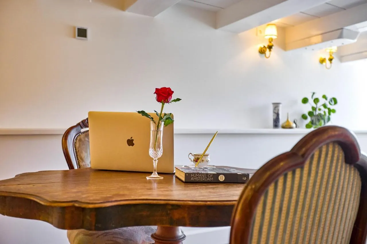 Studio Next To Skinny Bridge Near Rembrandtsquare Амстердам 0*,  Нидерланды